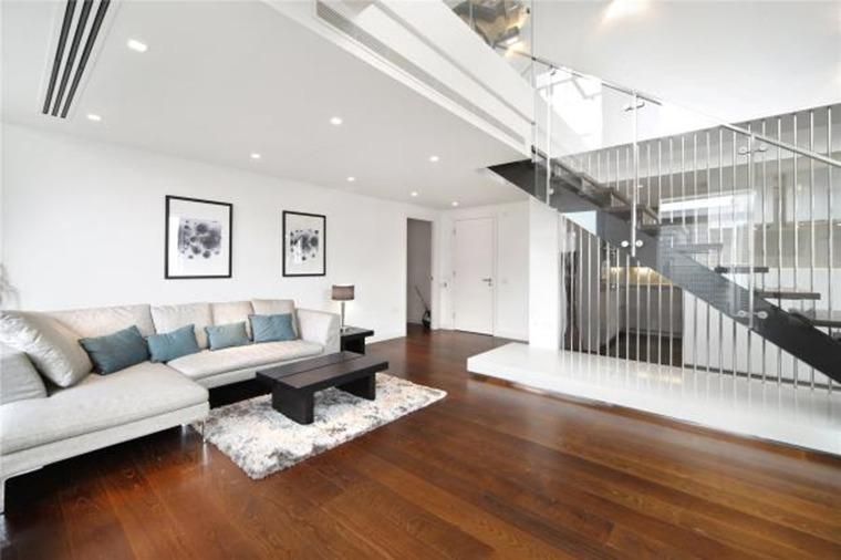 Property photo 3 of 10 Photo 3