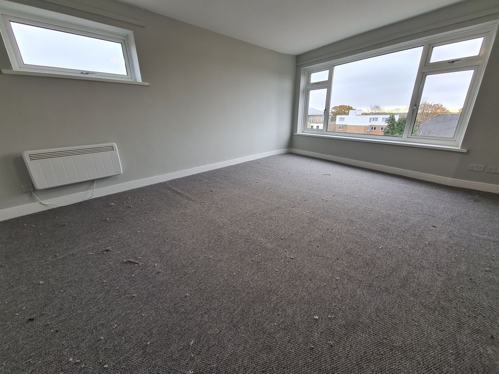 Property photo 3 of 15 Photo 06