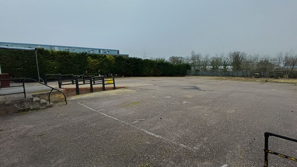 Property photo 3 of 5 Photo 3