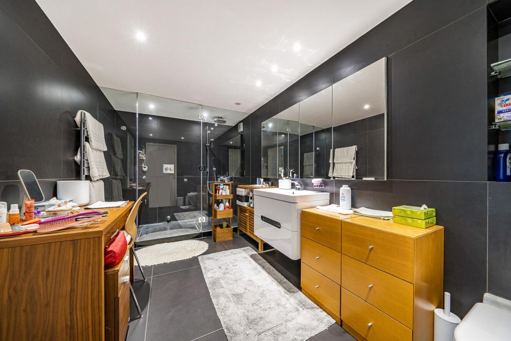 Property photo 2 of 14 Picture 2