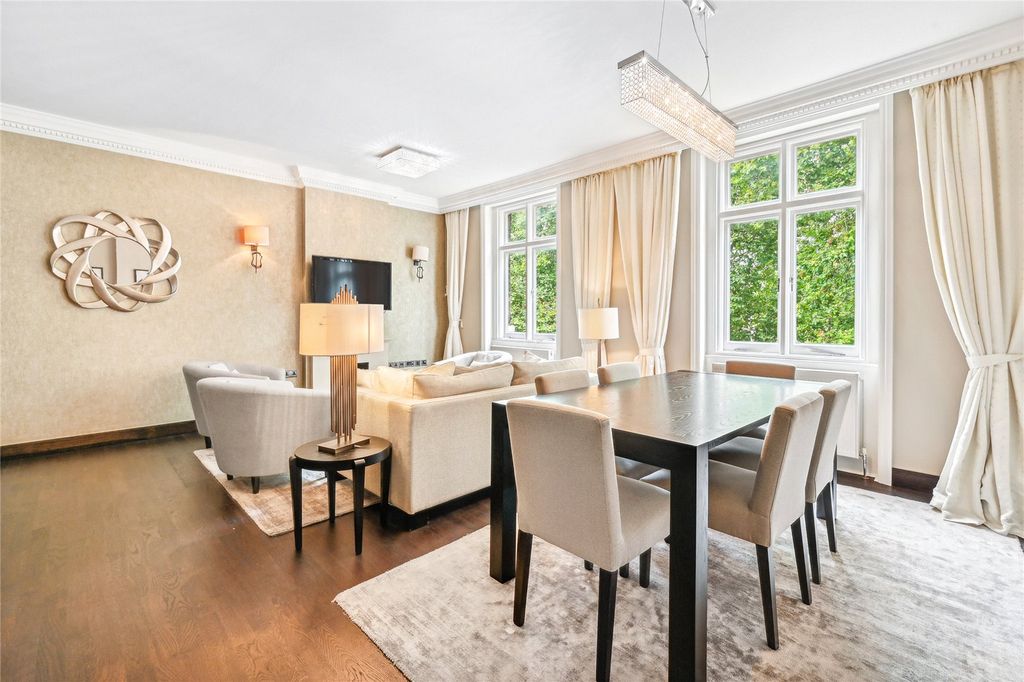 Property photo 1 of 16 Sussex Gardens