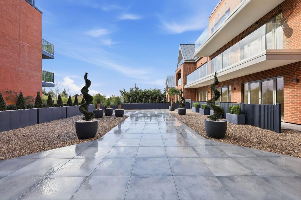 Additional image 22 of 2 bed flat for saleNovella, Chigwell IG7