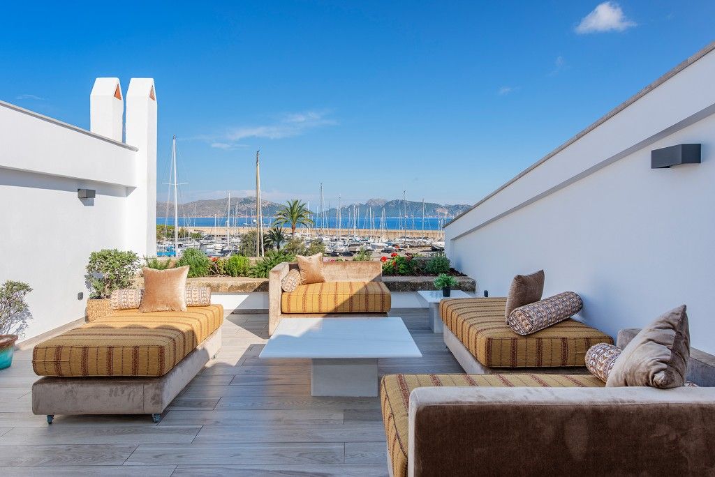 Property photo 2 of 20 Upper Terrace