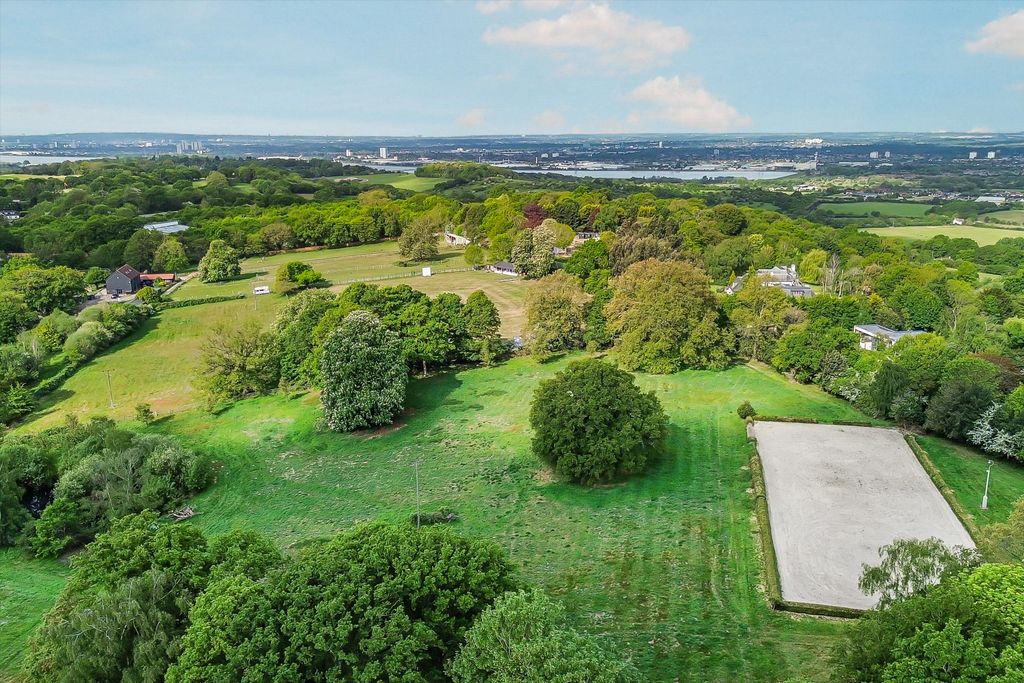 Additional image 6 of 5 bed detached house for saleHigh Beech, Loughton, Essex IG10