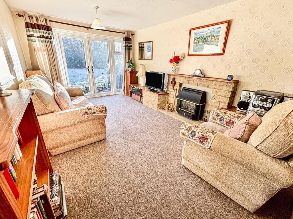 Property photo 2 of 15 Image00004.Jpg