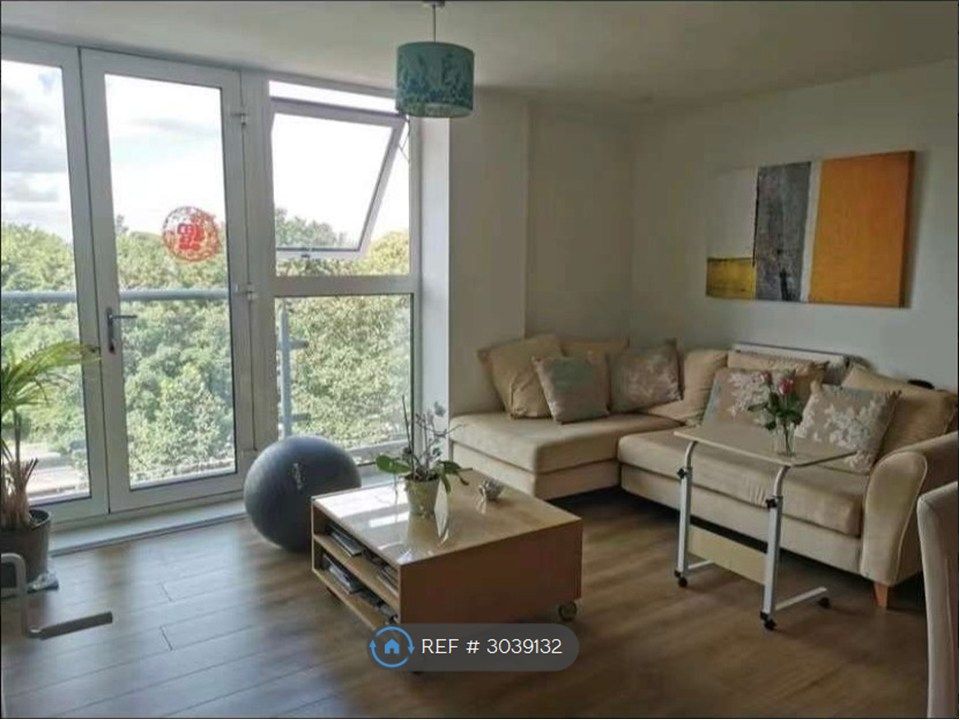Property photo 2 of 9