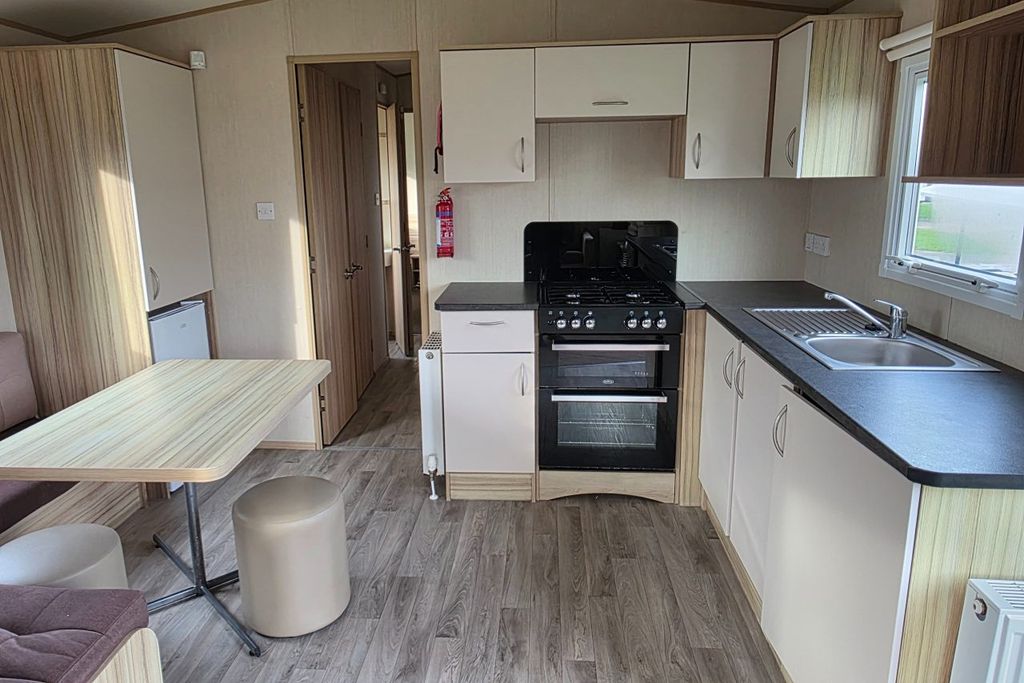 Property photo 3 of 8 Abi Trieste 2016 Car0064661 126971601.Jpeg