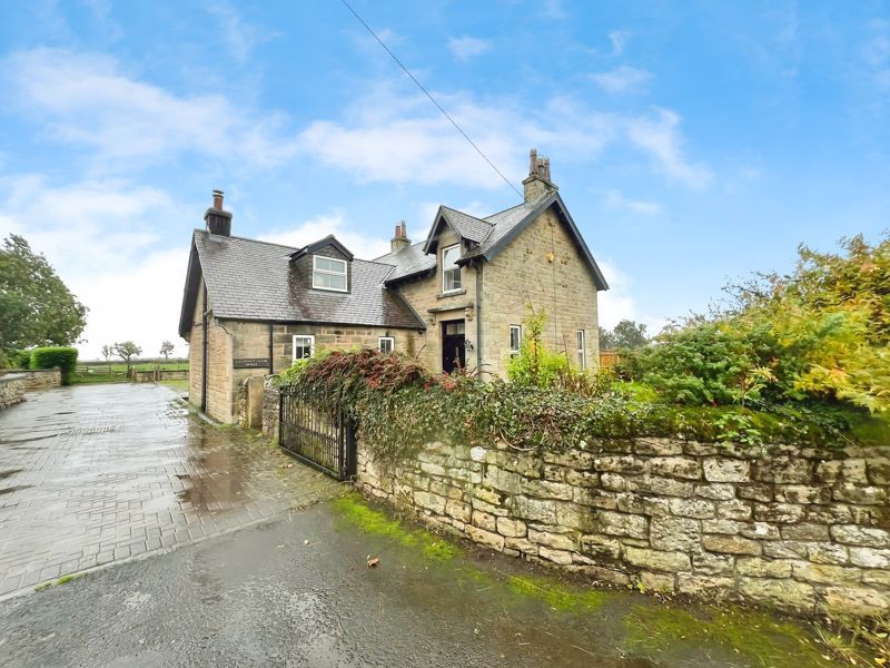 Property photo 1 of 24 Photo 7