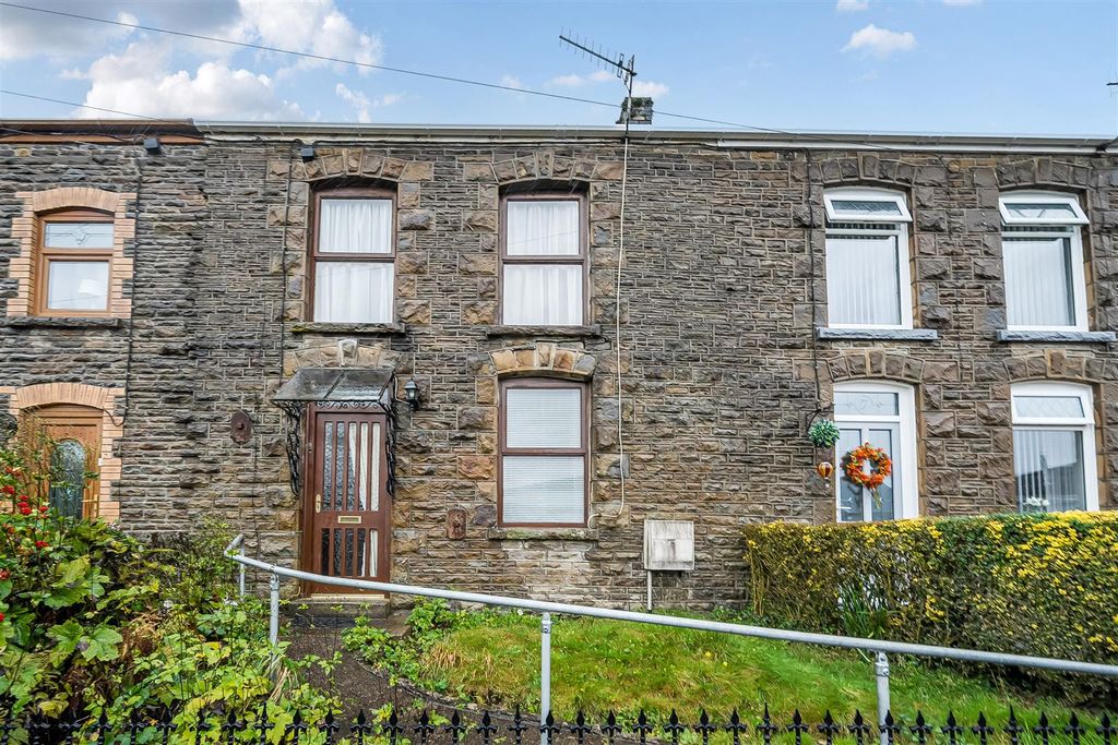 Property photo 2 of 20 1381925-2-6917479969610.Jpg