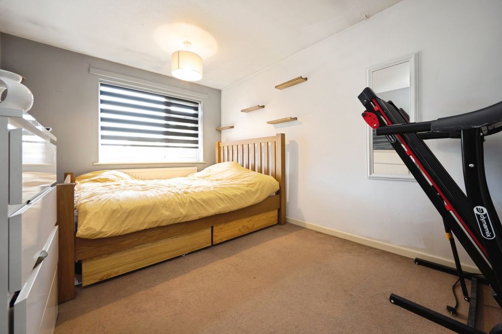 Property photo 3 of 20 Pbox-Img.Jpg