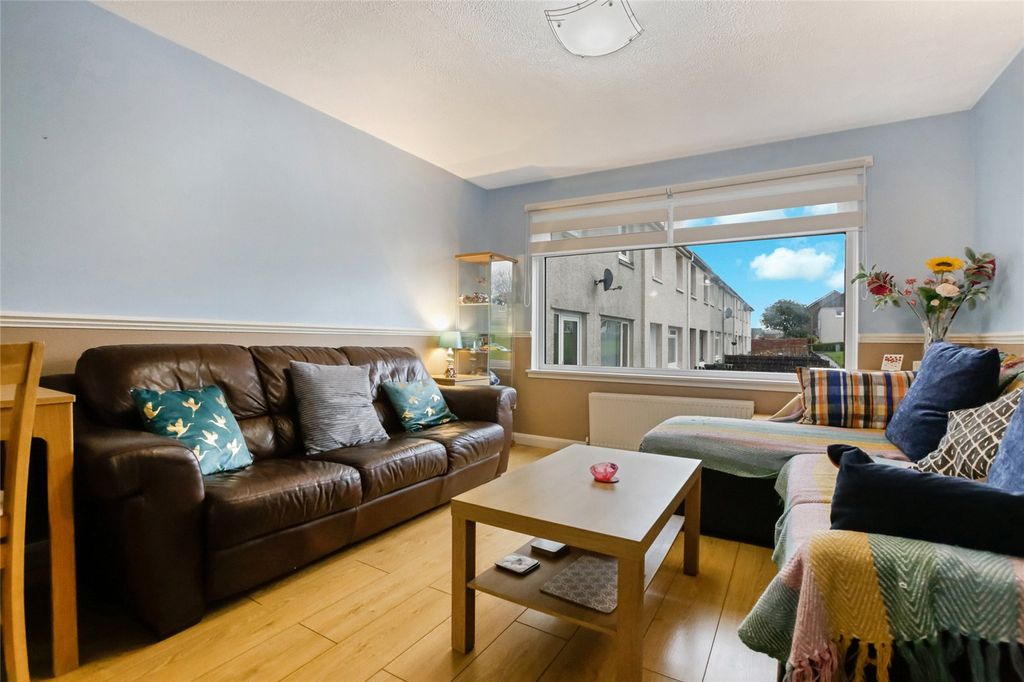 Property photo 2 of 17 Picture No. 03