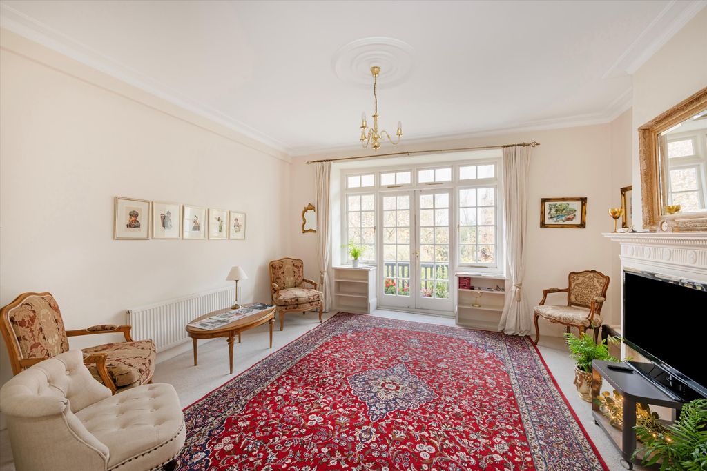 Property photo 3 of 19 Image