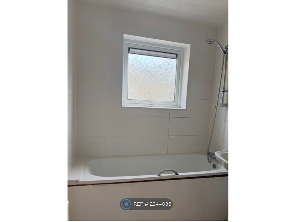 Property photo 3 of 3