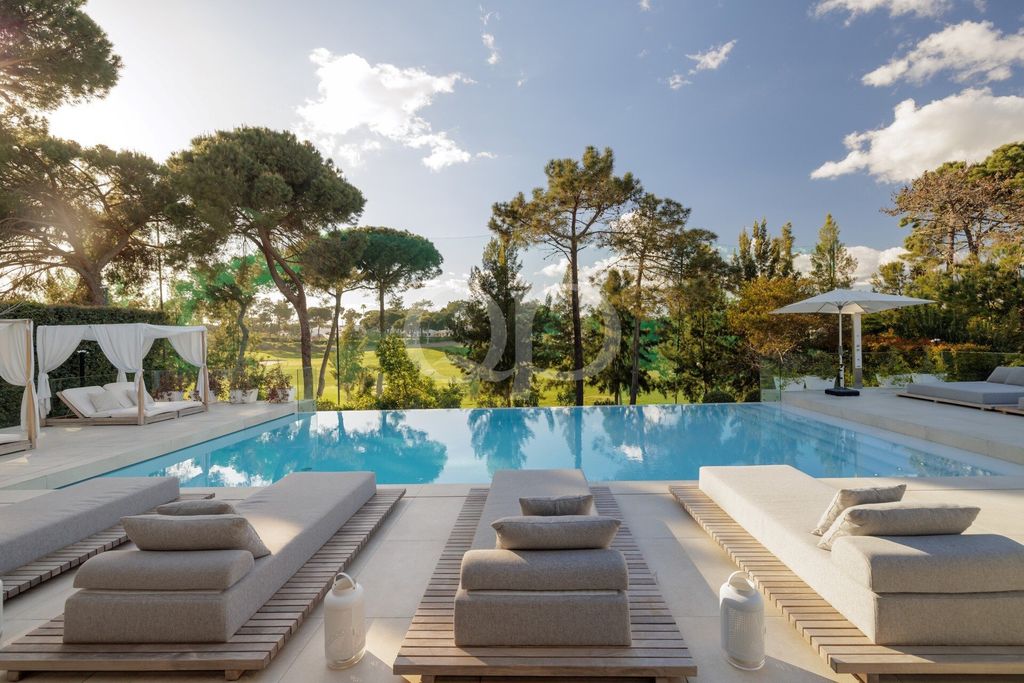 Property photo 1 of 60 Recently Restyled Villa In Quinta Do Lago
