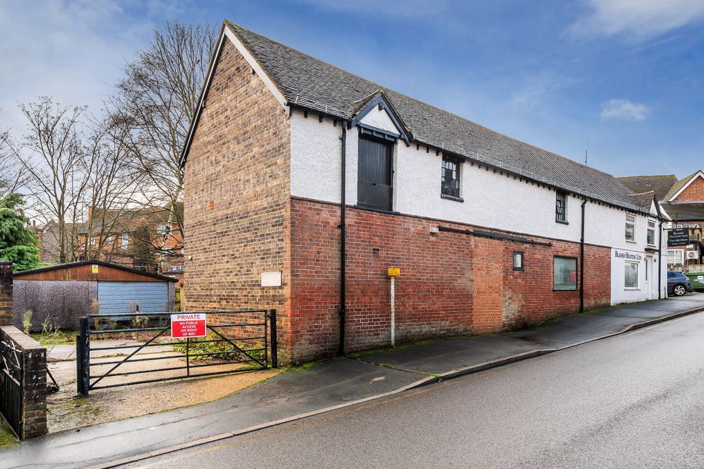 Property photo 2 of 23 2