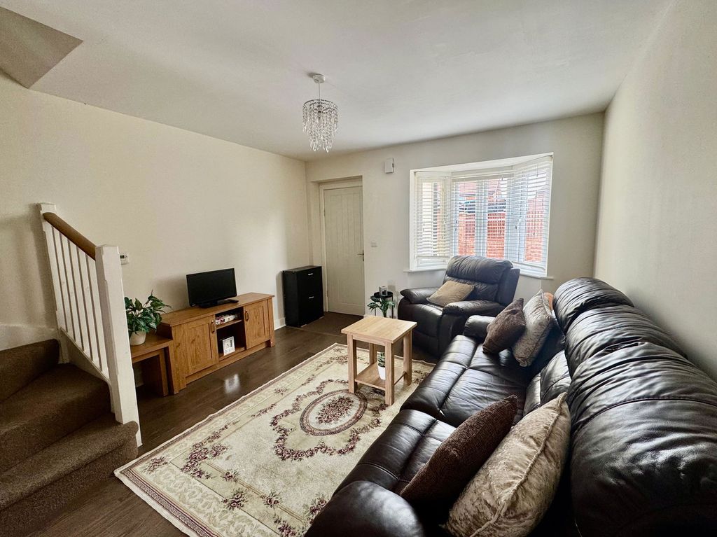 Property photo 3 of 24