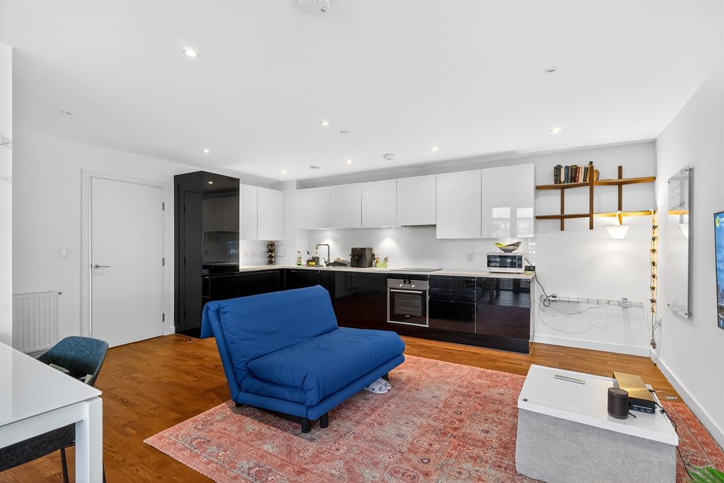 Property photo 1 of 19