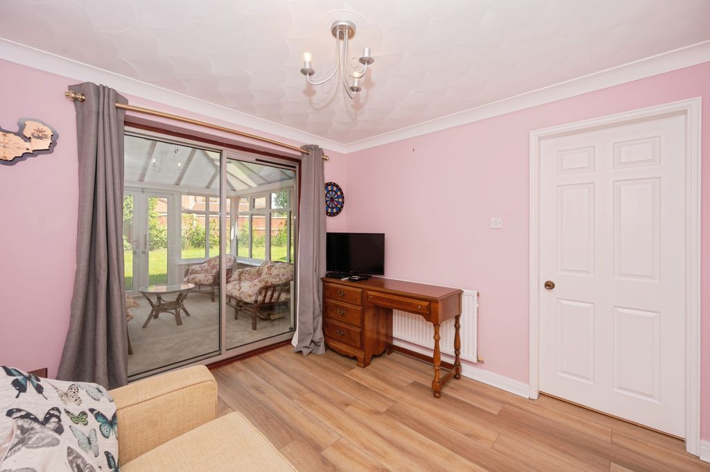 Property photo 3 of 15