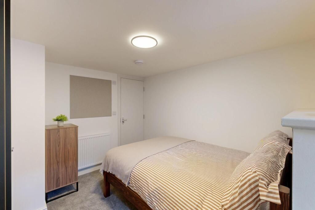 Property photo 3 of 5 Gallery