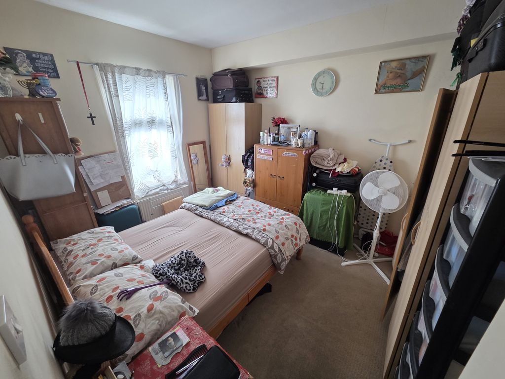Property photo 3 of 5 Gallery
