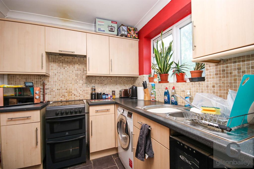 Property photo 2 of 7 Img_0999-2.Jpg