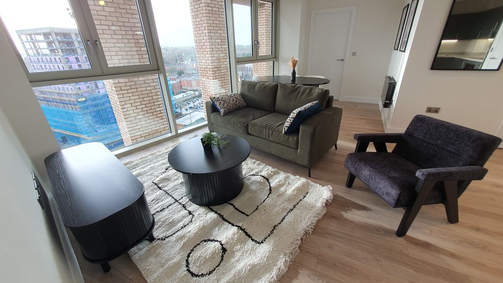 Property photo 3 of 25