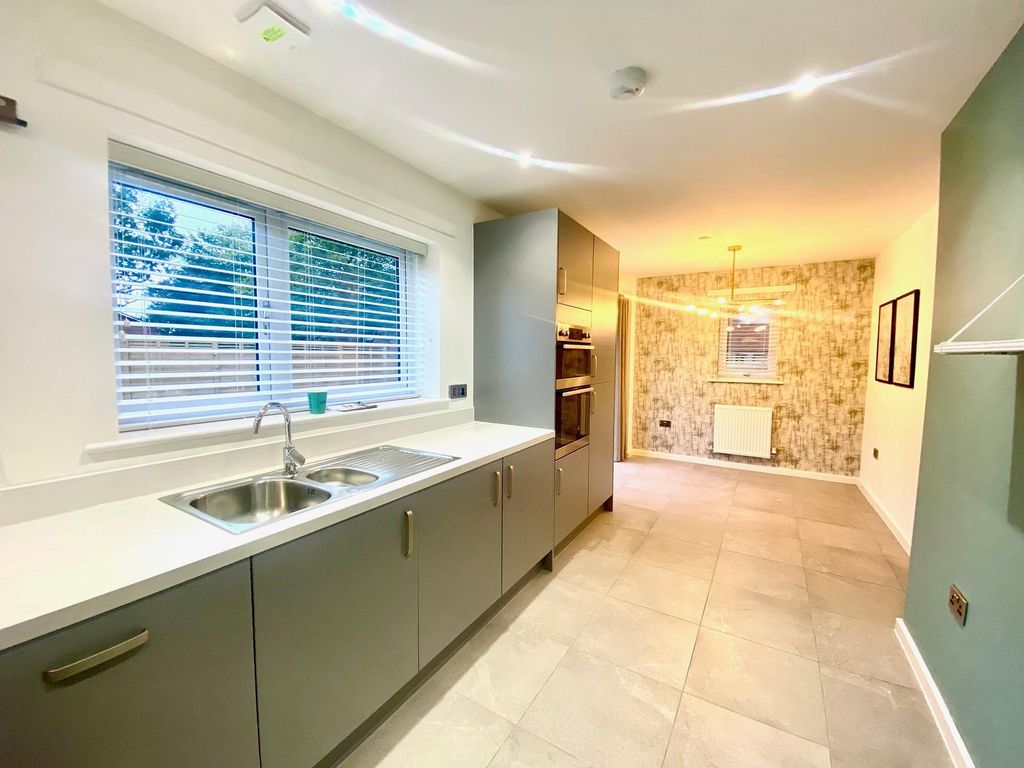 Property photo 3 of 15 Image