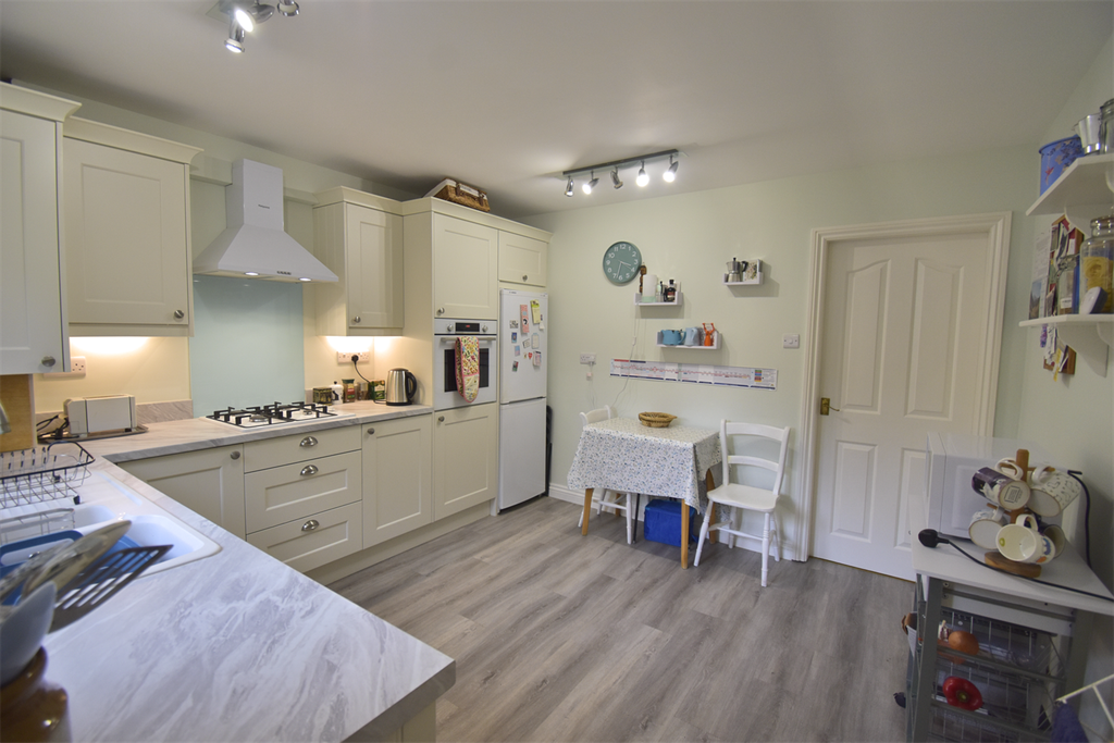 Property photo 3 of 9 Fitted Dining Kitchen