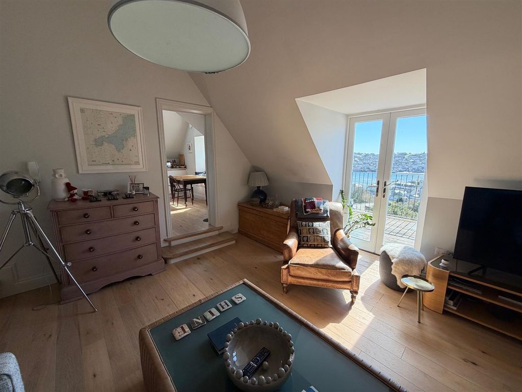 Property photo 3 of 14 Sitting Room 3.Jpg