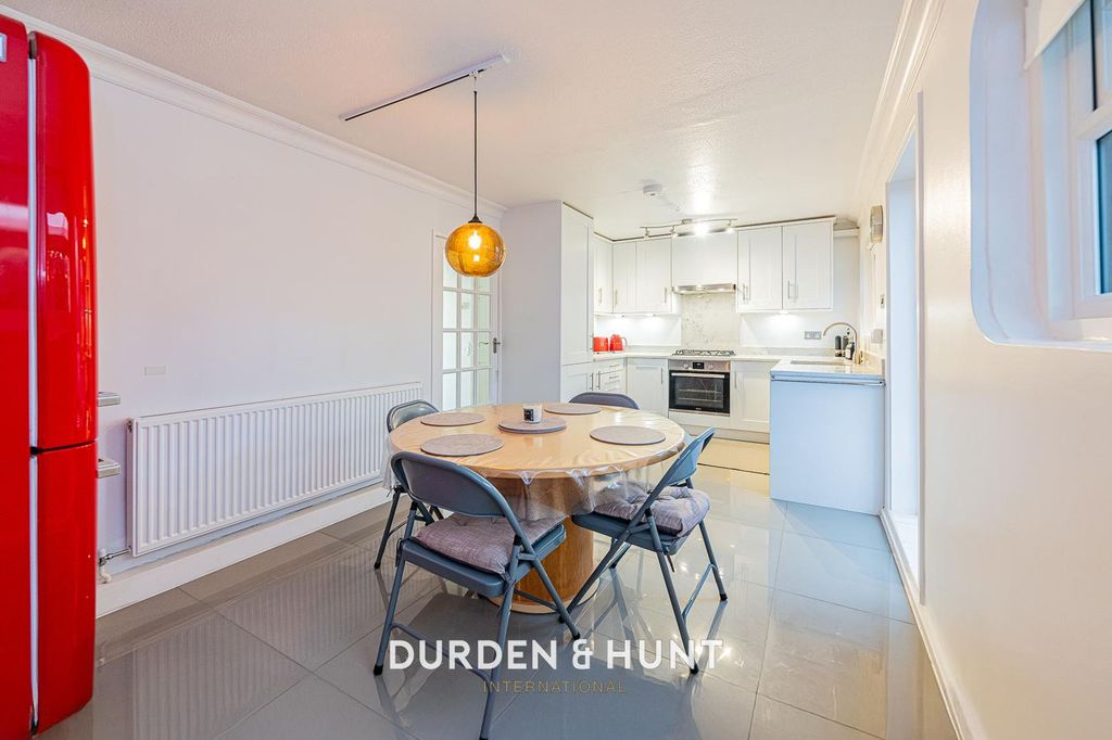 Property photo 2 of 31 Roundhills_.Jpg