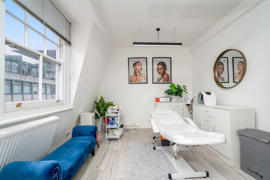 Property photo 3 of 10 Picture 3