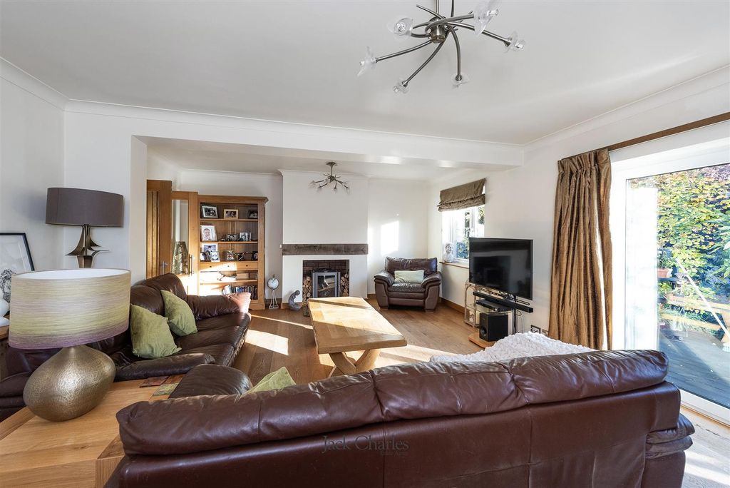 Property photo 3 of 22 Whiteposts, Gorse Hill, Da4 0Ju 014.Jpg