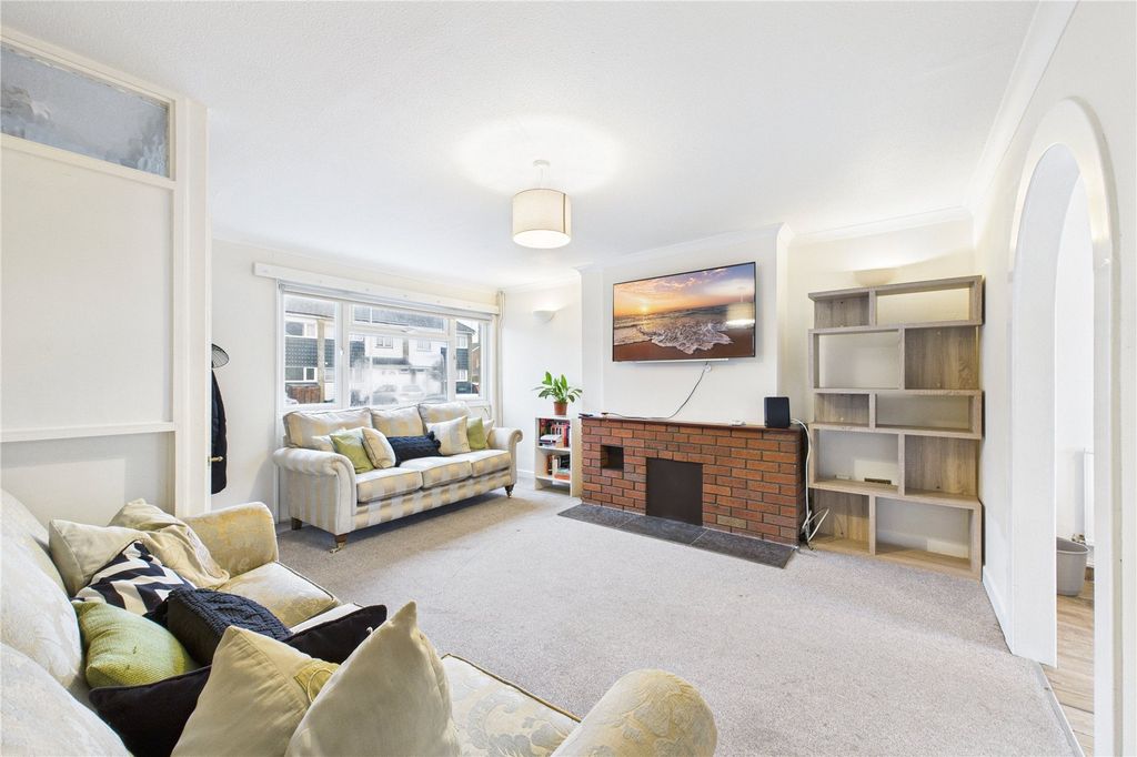 Property photo 3 of 16 Living Room