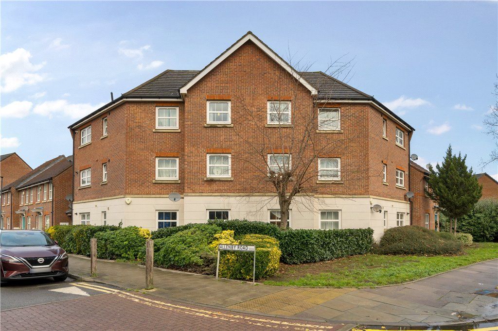 Property photo 1 of 18 External