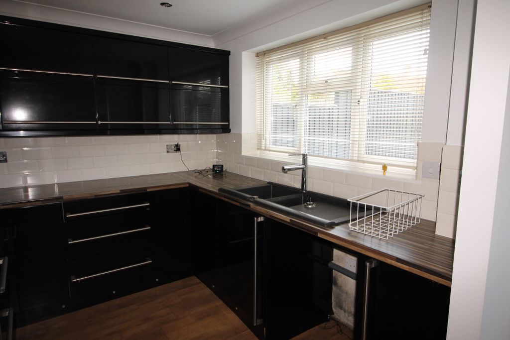 Property photo 3 of 14 Photo 3