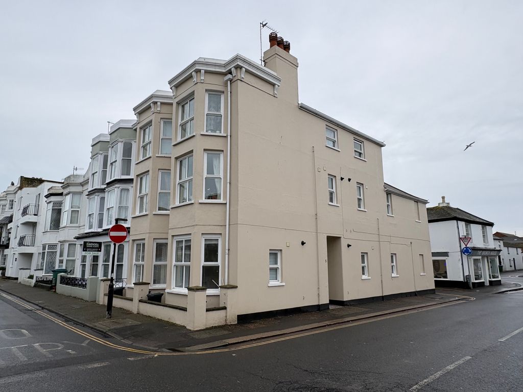 Property photo 1 of 6 Cover