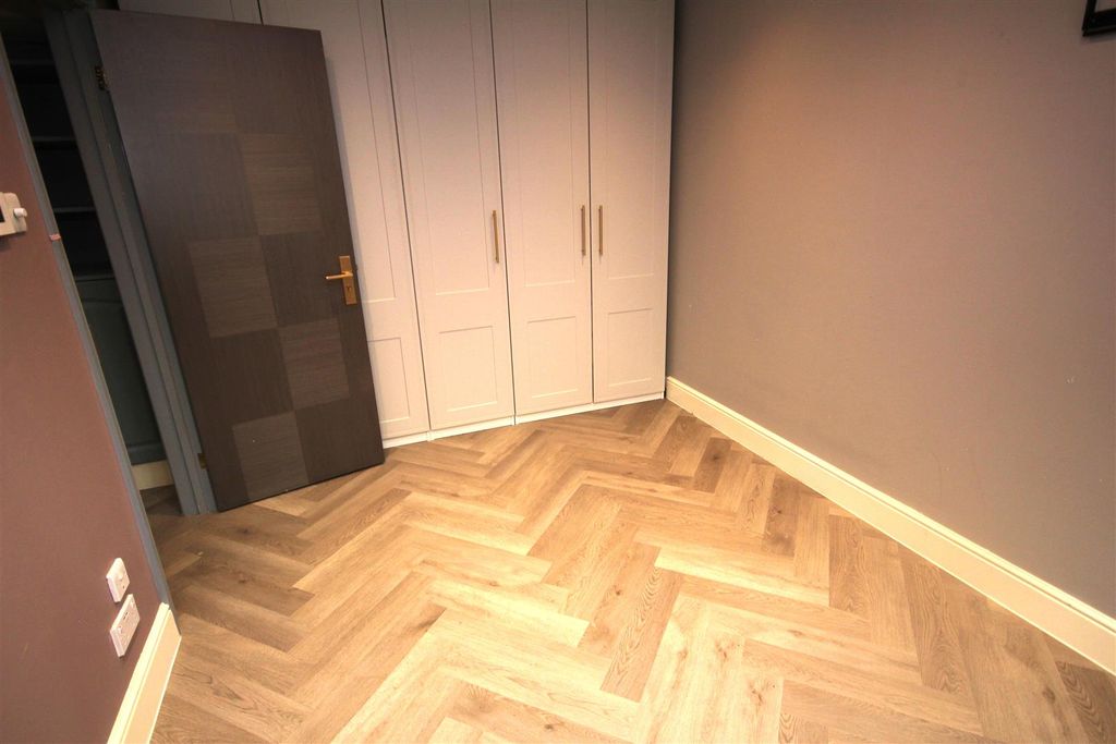 Property photo 3 of 11 Img_2407.Jpg