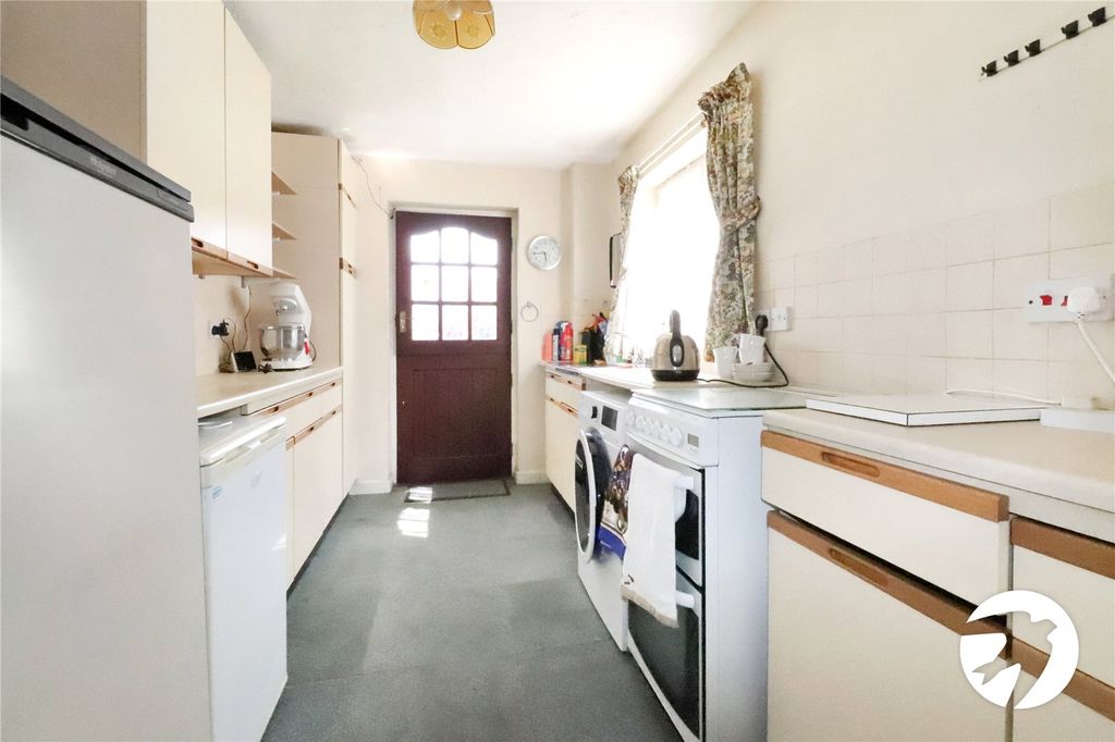 Property photo 3 of 18 Picture No. 09