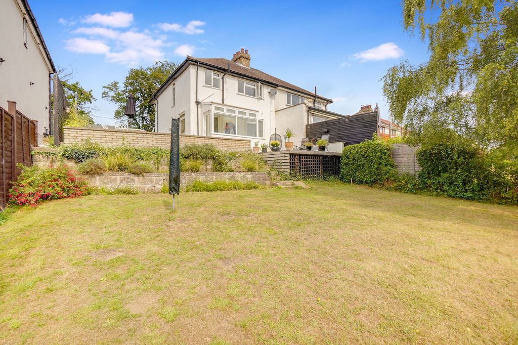 Property photo 2 of 21