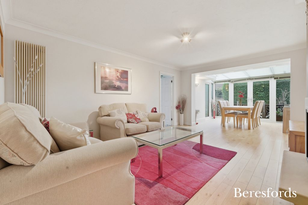 Property photo 3 of 28 Picture No. 14