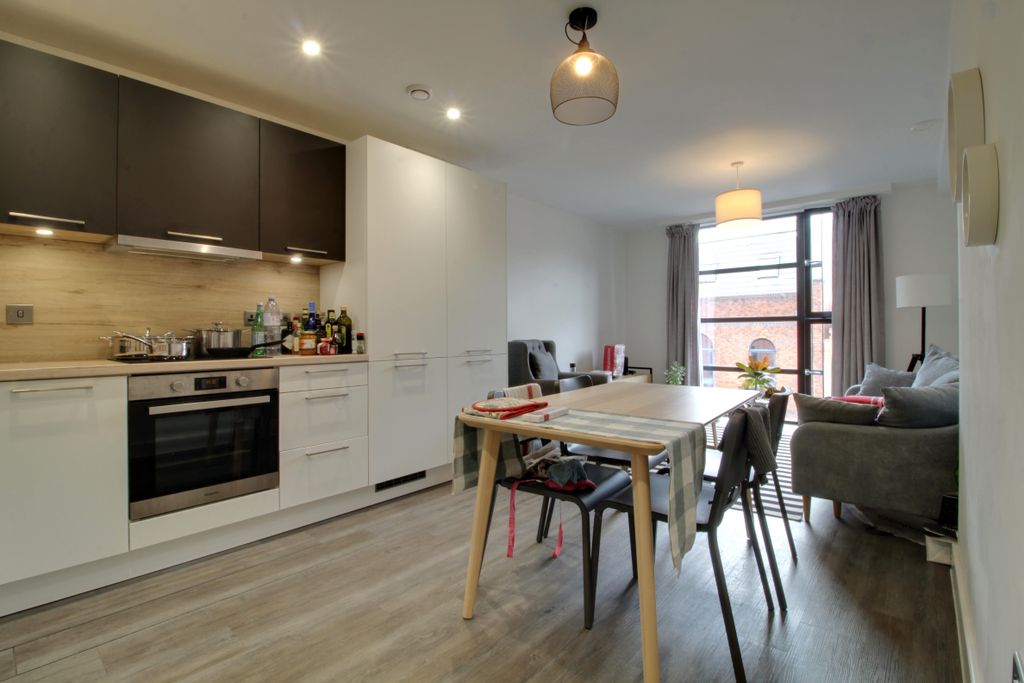 Property photo 3 of 10 Img_7192-Img_7194