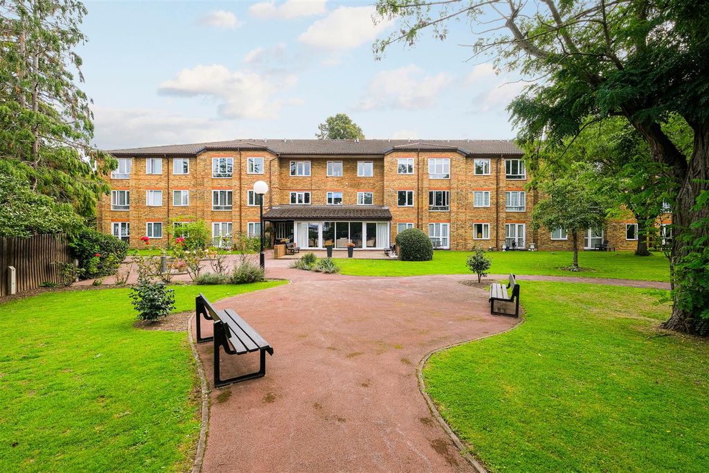 Property photo 1 of 19 45 Ennerdale Court-20.Jpg