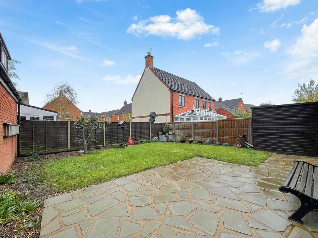 Property photo 2 of 13