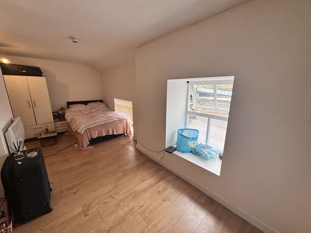 Property photo 3 of 12 8Rivermillimg_9579.Jpg