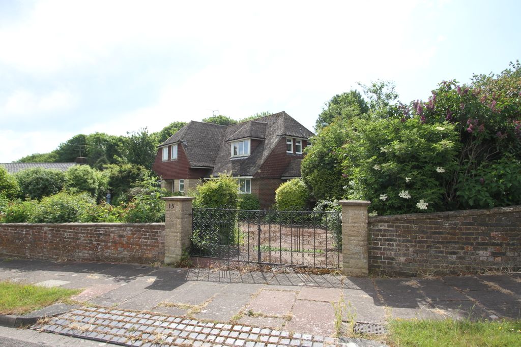 Additional image 20 of 4 bed detached house for saleFairway Close, Eastbourne BN20