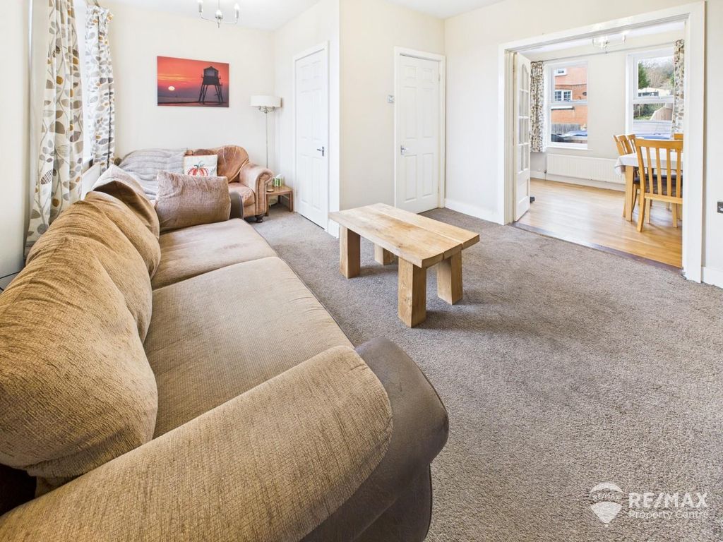 Property photo 3 of 18 Living Room (2).Jpg