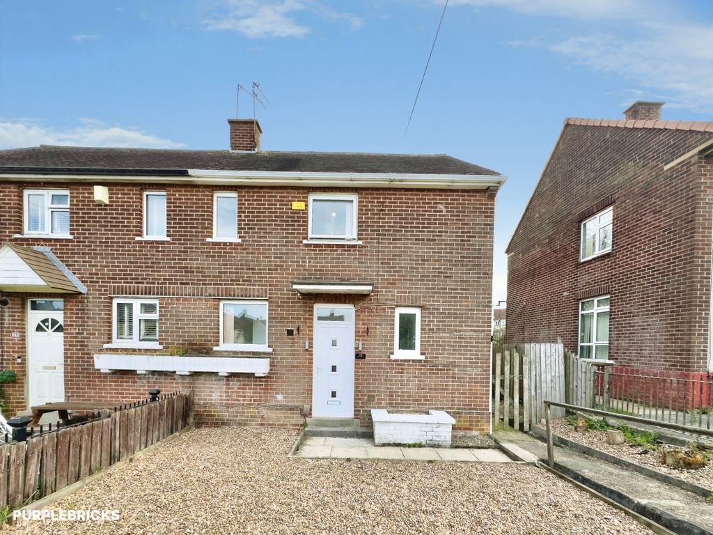 Property photo 2 of 28