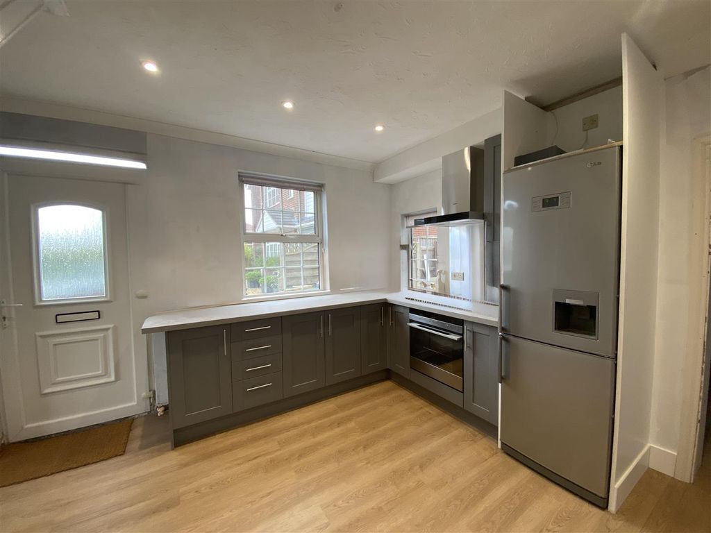 Property photo 2 of 8 Img_1556.Jpeg