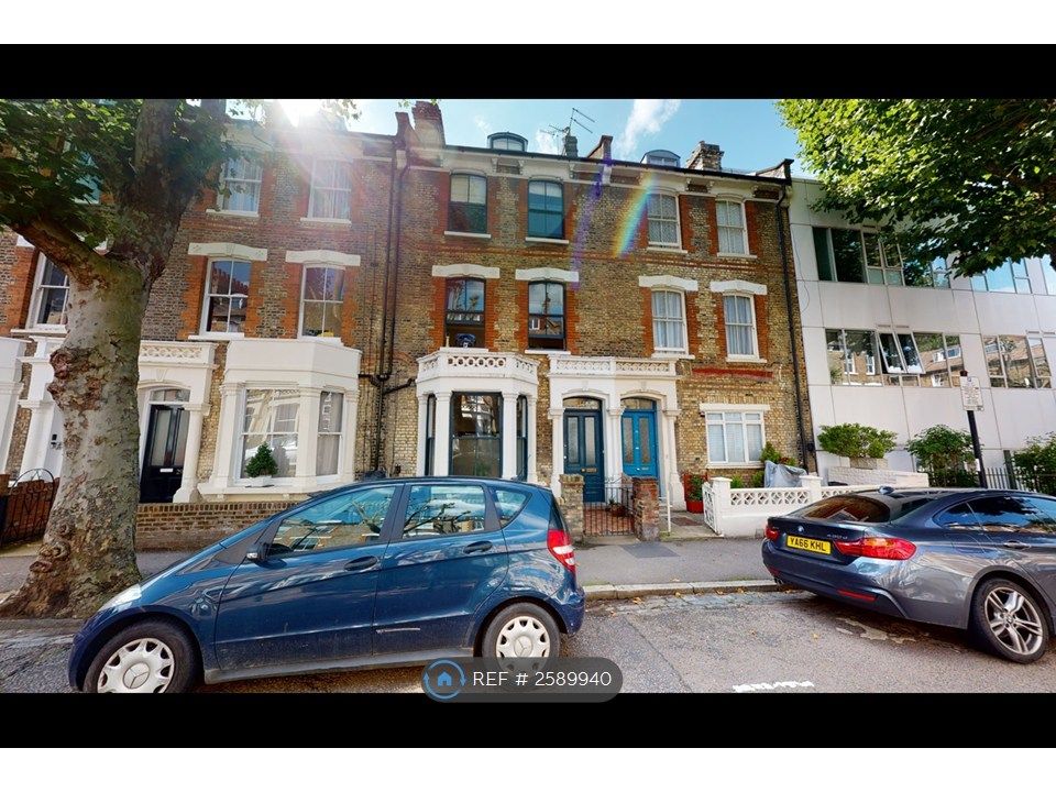 Property photo 1 of 32
