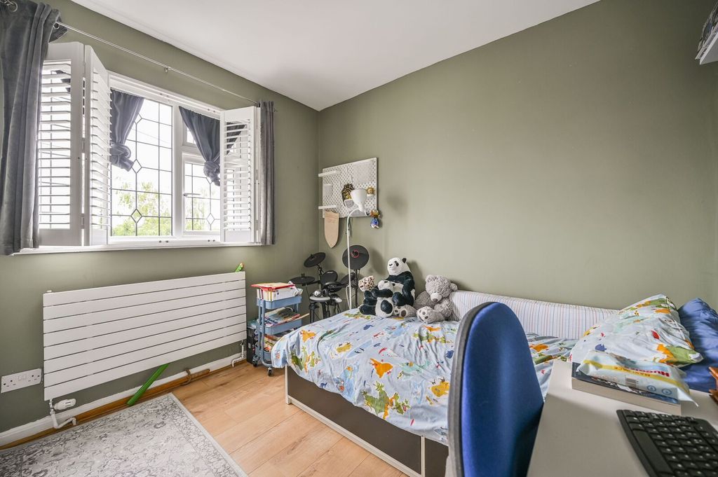 Property photo 1 of 31